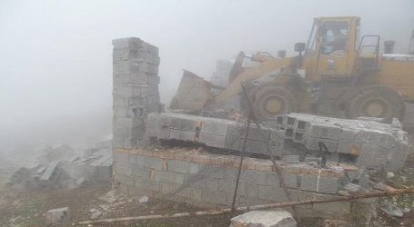 اجرای حکم تخریب 10 بنای غیرمجاز در روستای زیارت